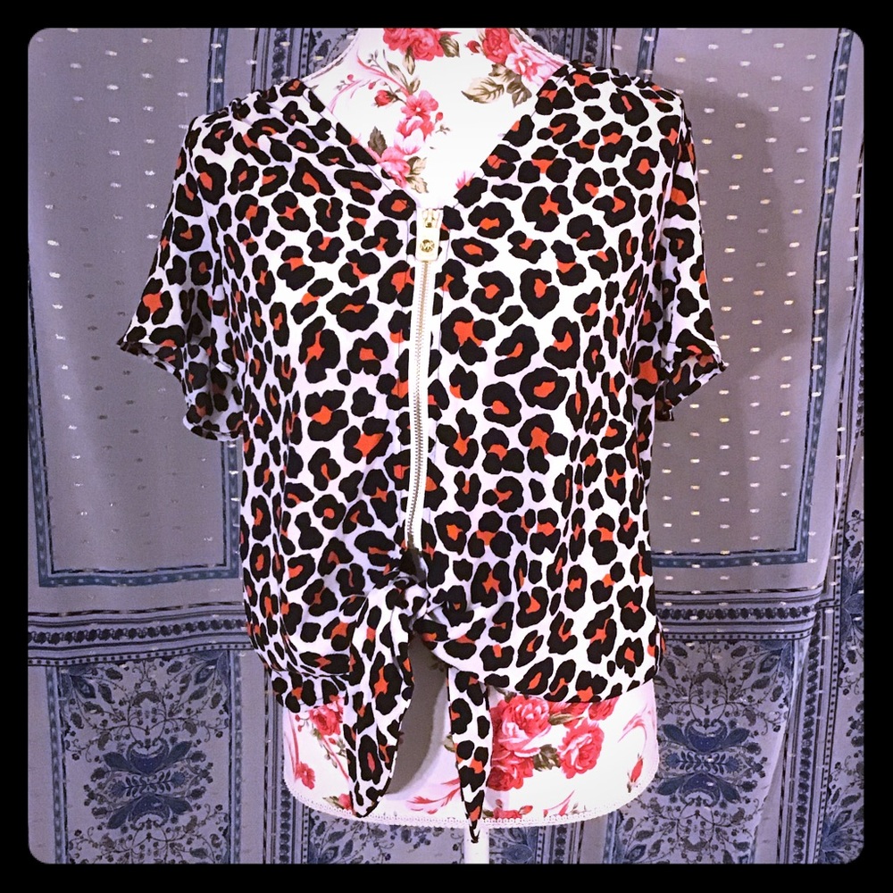 HP🐆NWT $100 MK LEOPARD PRINT TOP